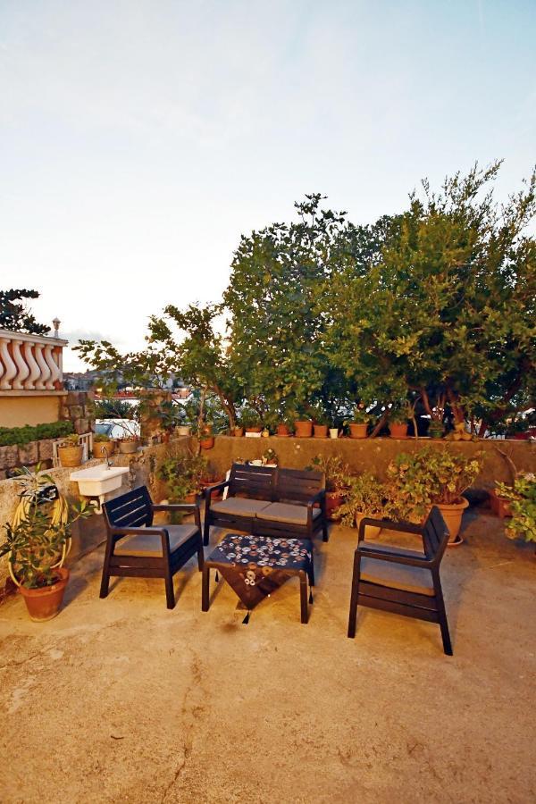 Apartment Frida Rab Banjol Екстериор снимка