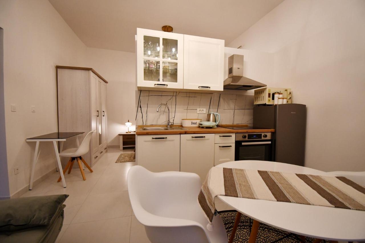 Apartment Frida Rab Banjol Екстериор снимка