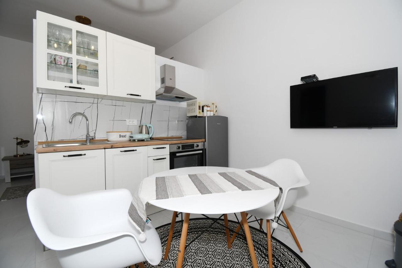 Apartment Frida Rab Banjol Екстериор снимка